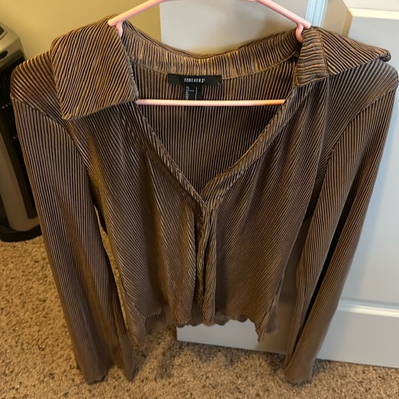 Forever 21 Tops - Forever 21 Button Up